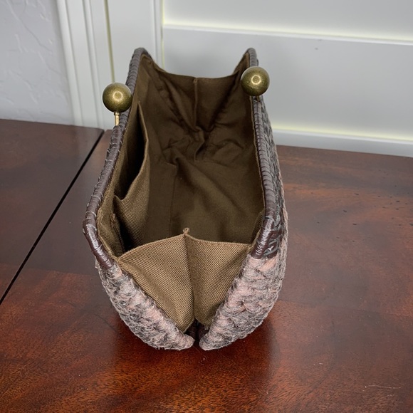 Kayu Brown Raffia & Cotton Clutch With Kiss Clasp - Picture 11 of 15